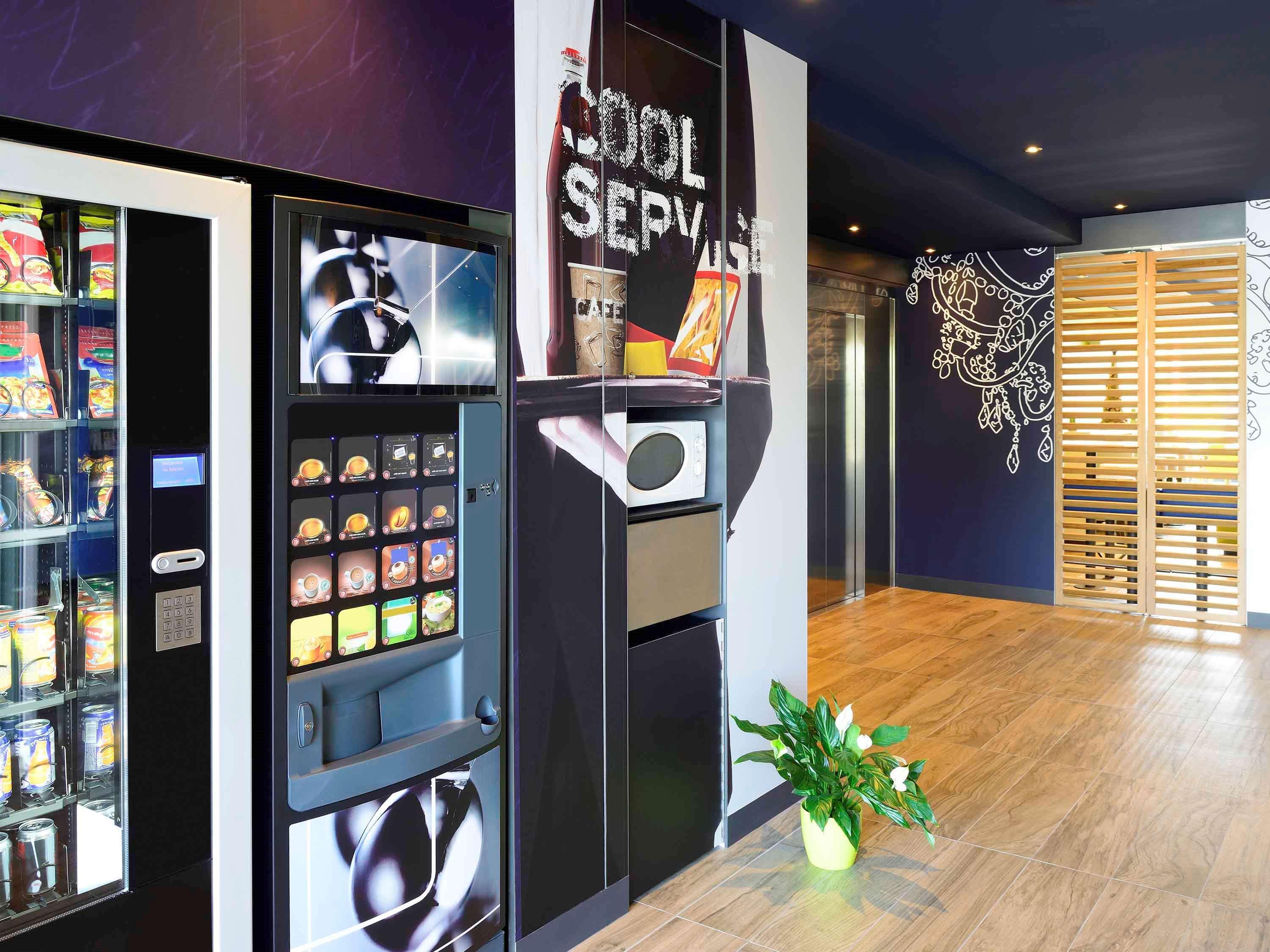 Ibis Budget Cherbourg - La Glacerie Exterior foto