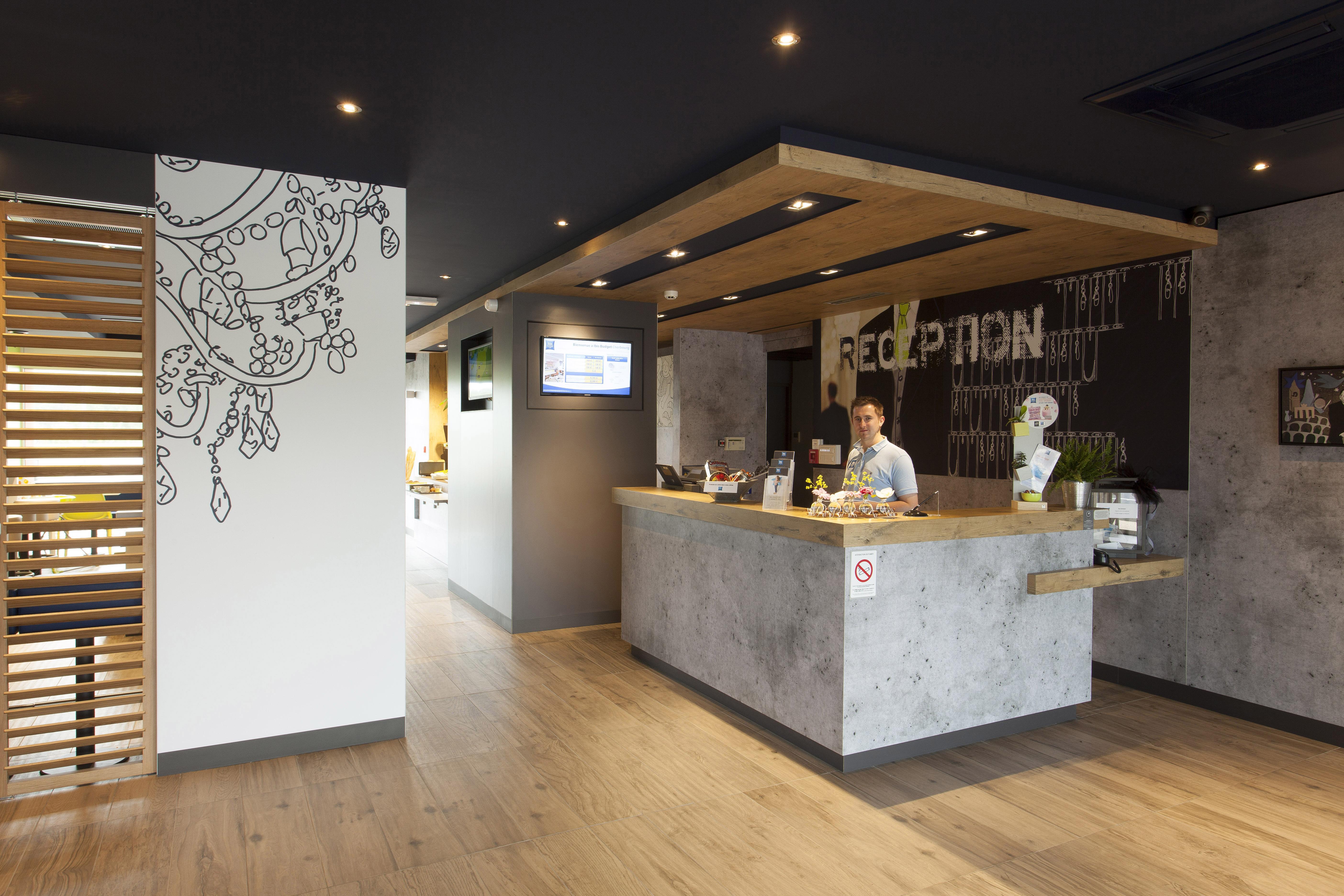 Ibis Budget Cherbourg - La Glacerie Exterior foto