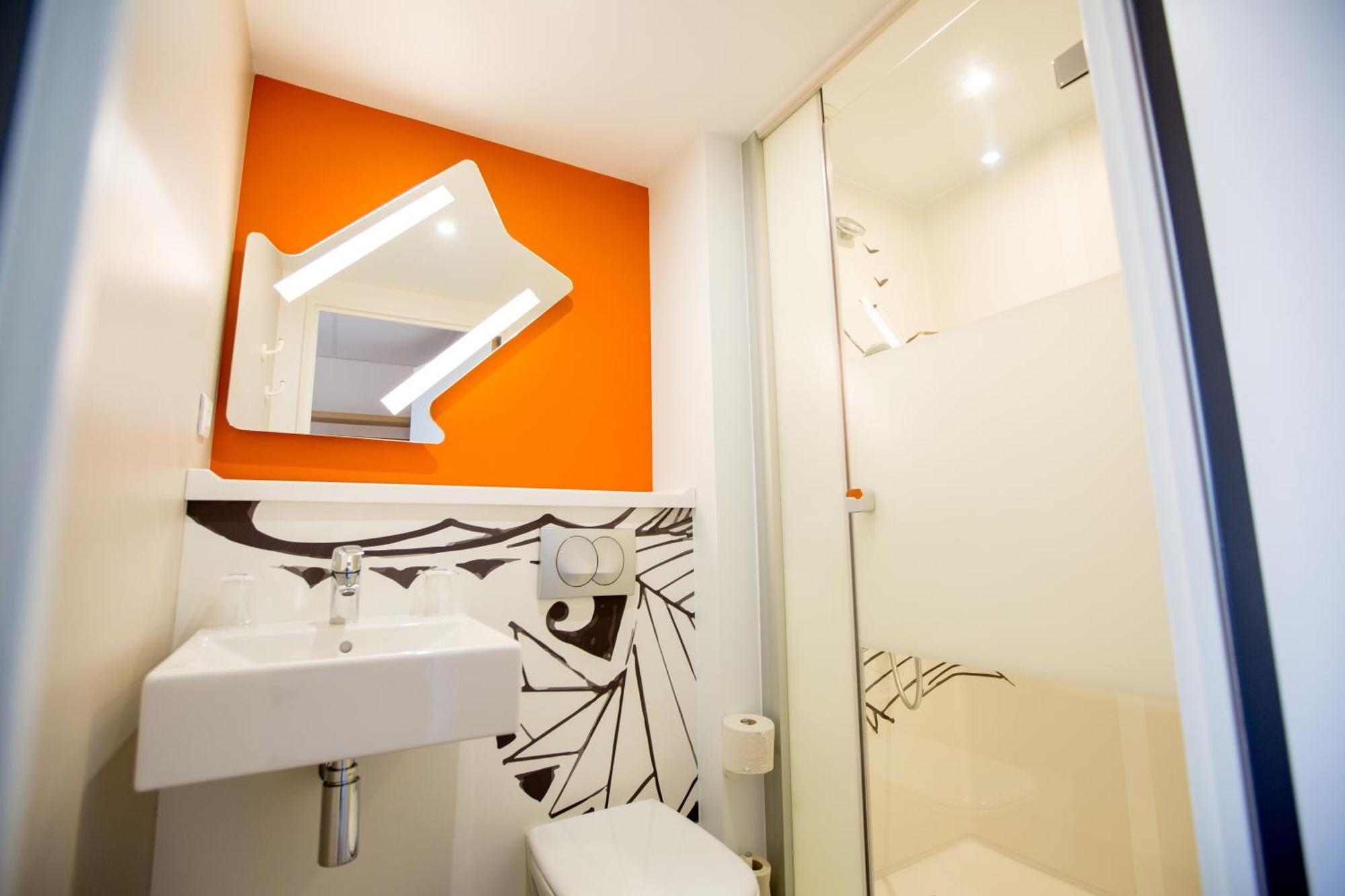 Ibis Budget Cherbourg - La Glacerie Exterior foto