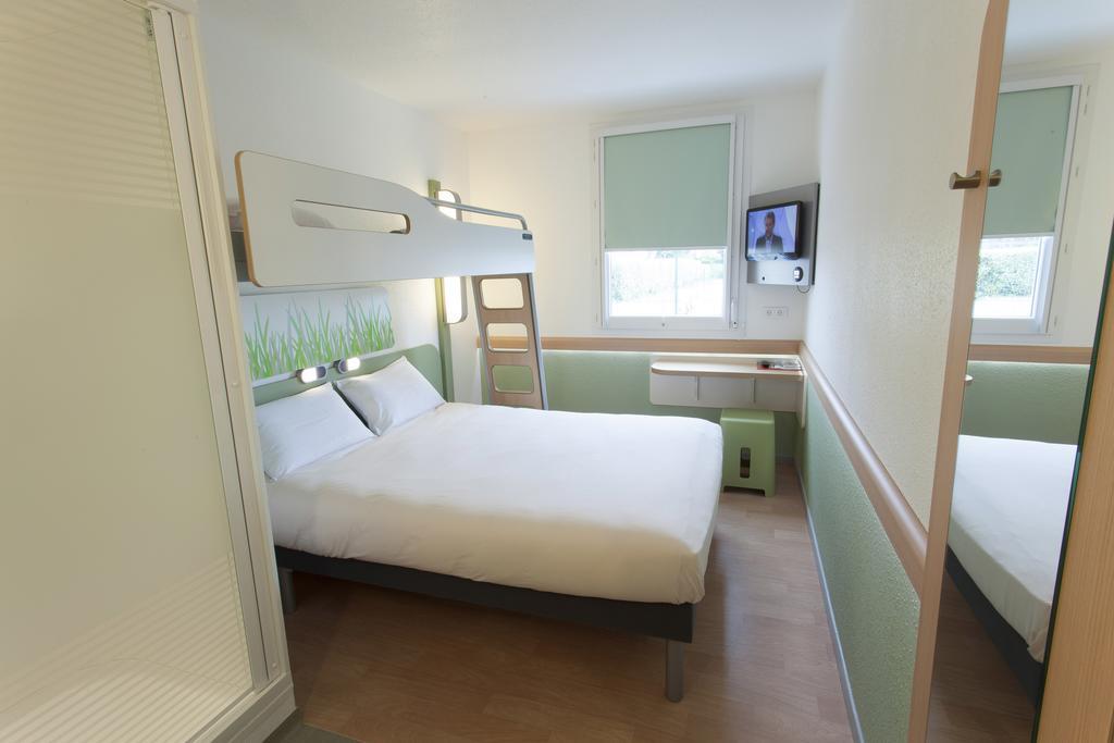 Ibis Budget Cherbourg - La Glacerie Exterior foto